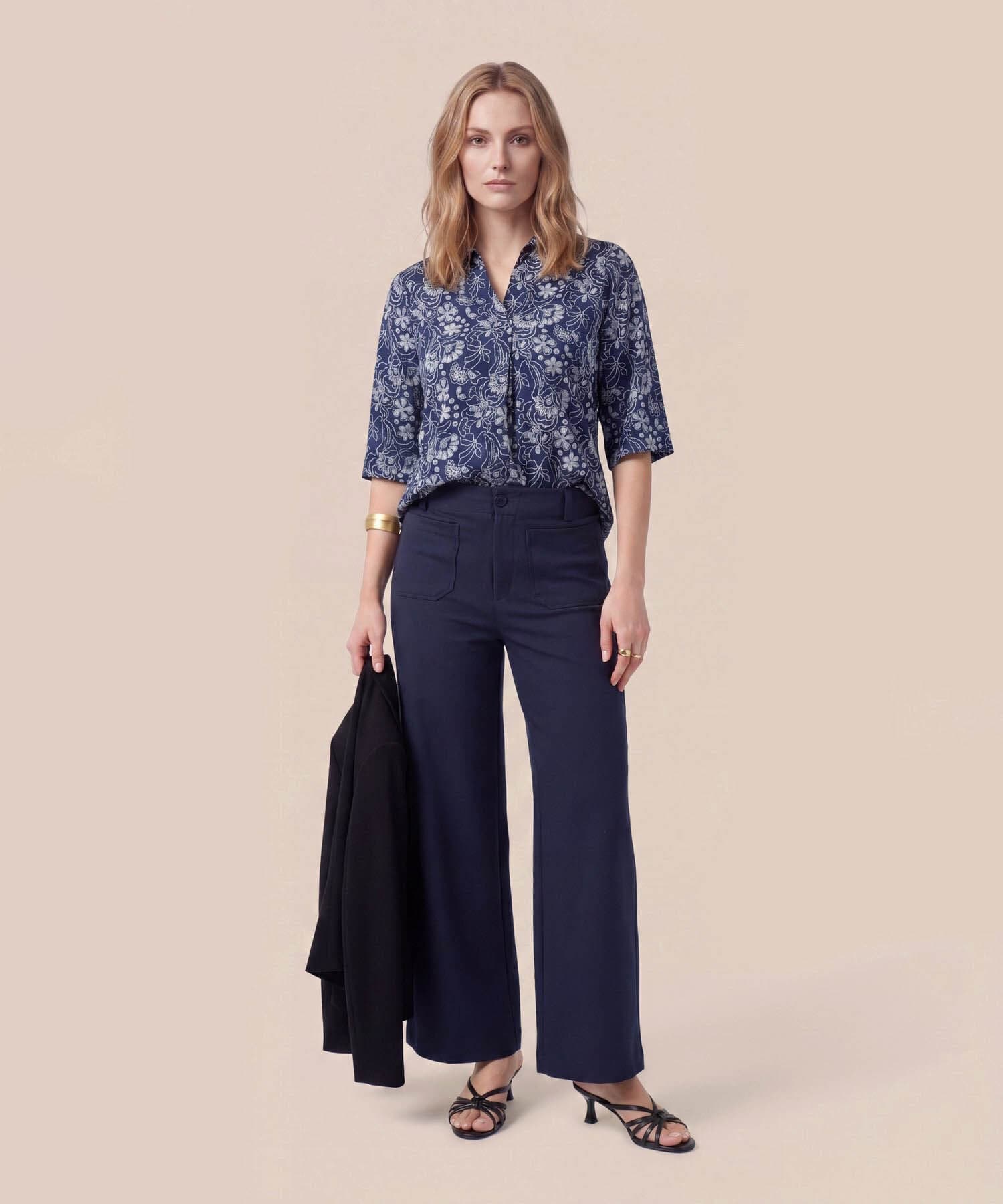 Blusa Flora Suave azul marino para mujer, vista 2
