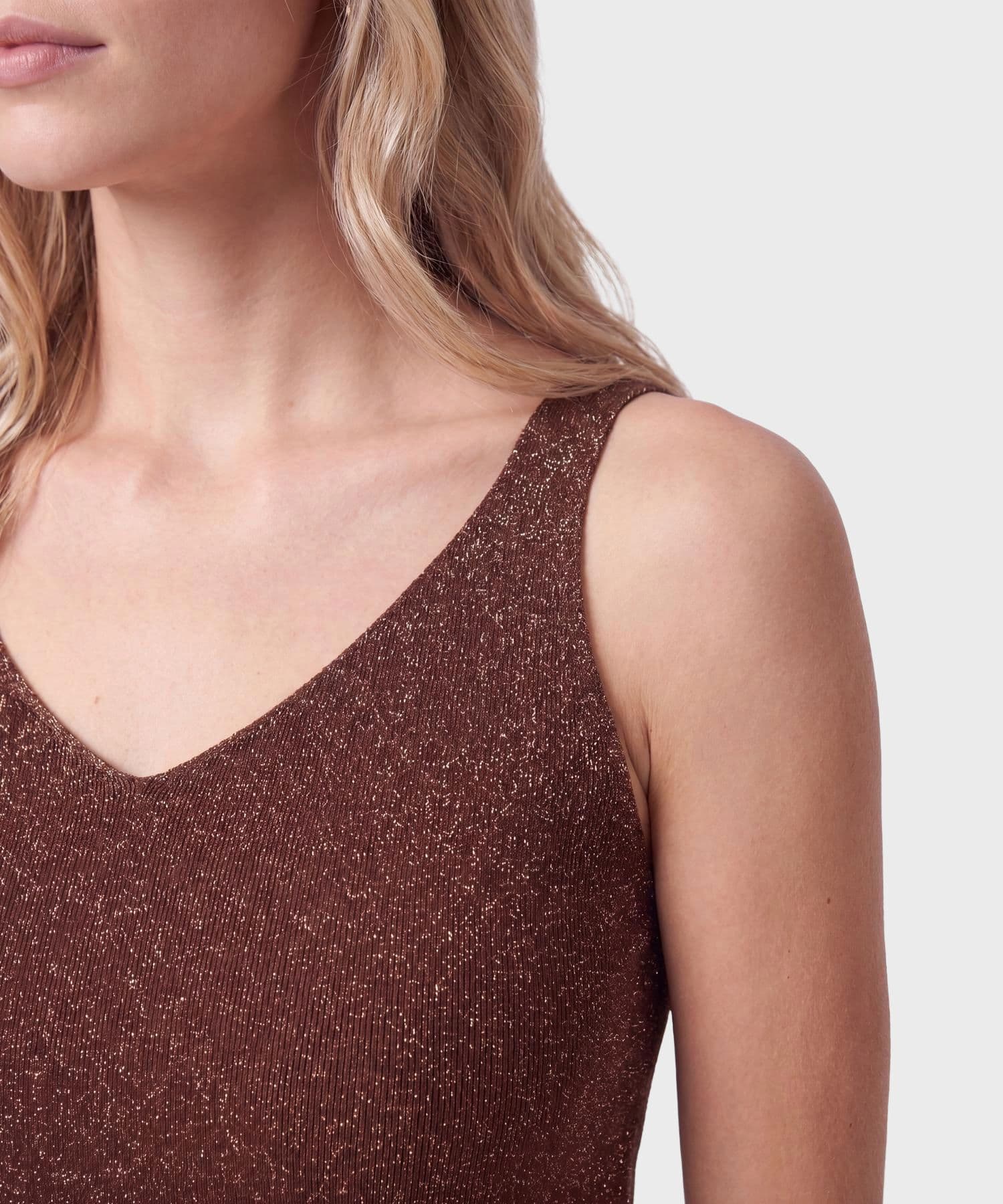 Camiseta Dalia Sastre café para mujer, vista 3