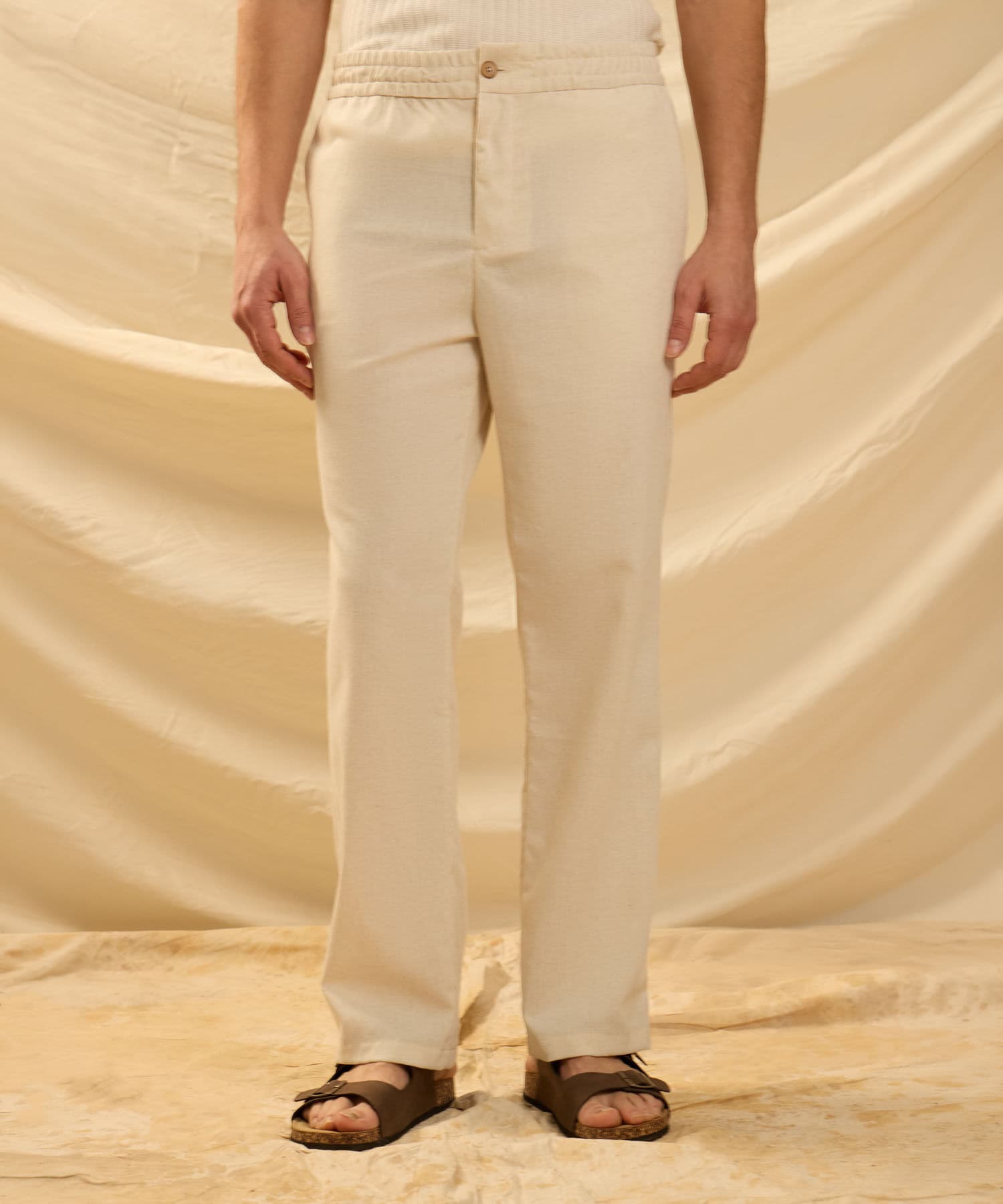 Pantalón Cedro Clásico arena para hombre, vista principal