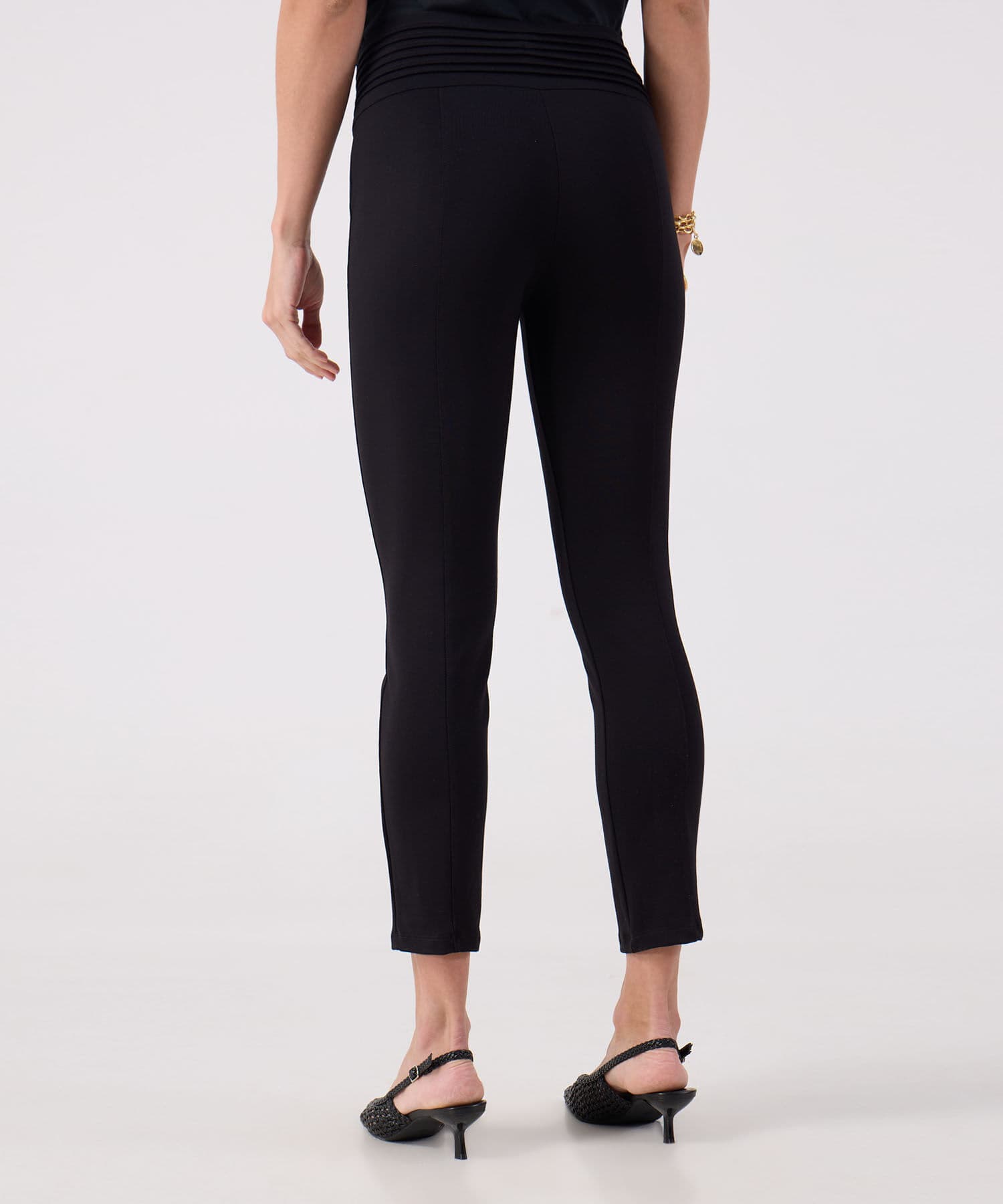 Prenda deportiva Cauce Texturizado negro para mujer, vista 4