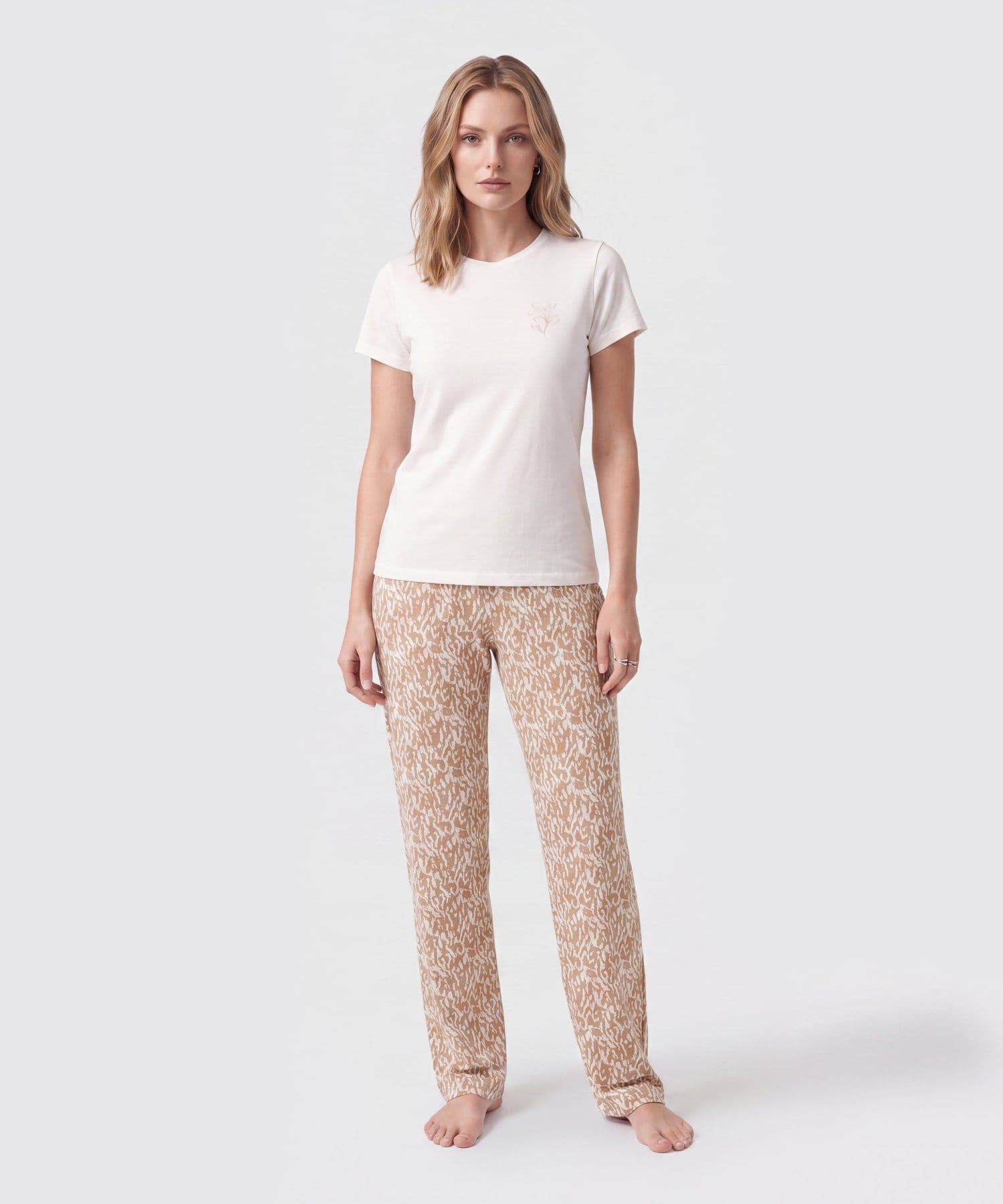 Pantalón Laguna Fluido café para mujer, vista principal