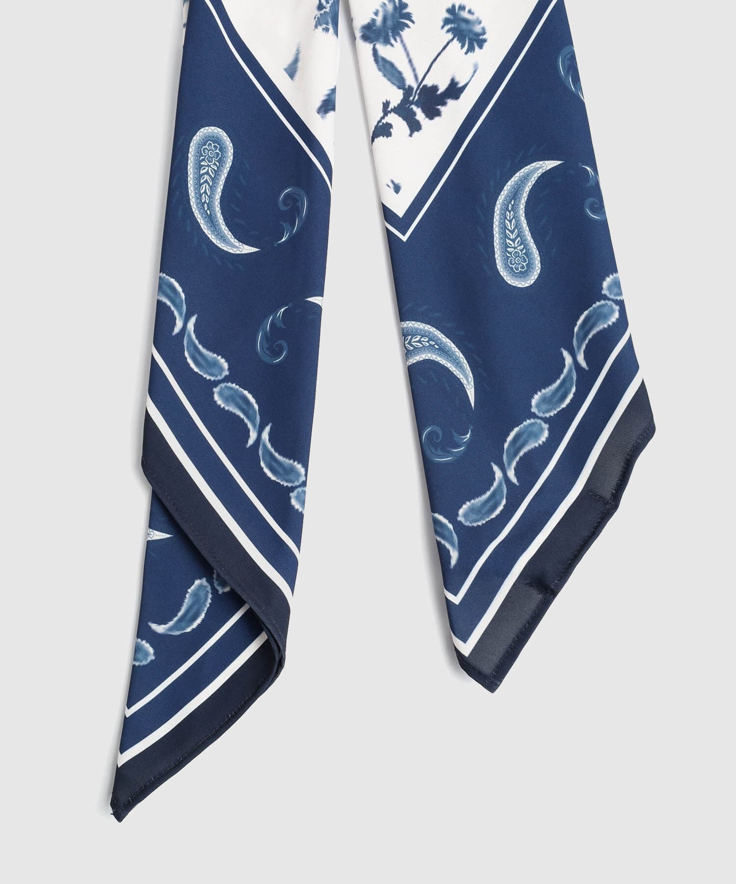 Pañoleta Celeste Edición Índigo azul marino para mujer, vista 2