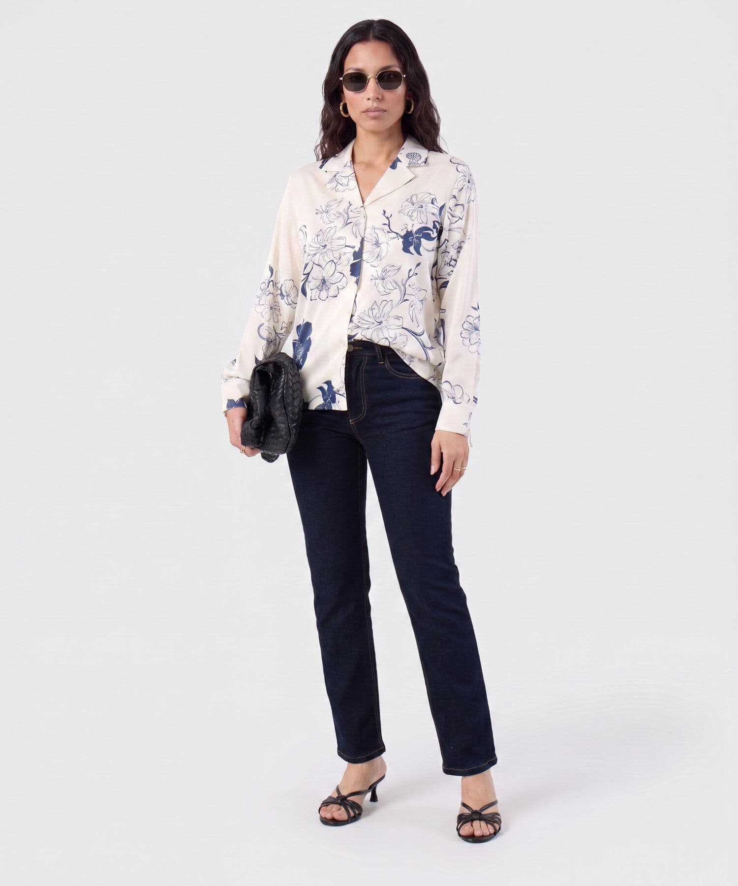 Camisa Calima Clásico café para mujer, vista 2