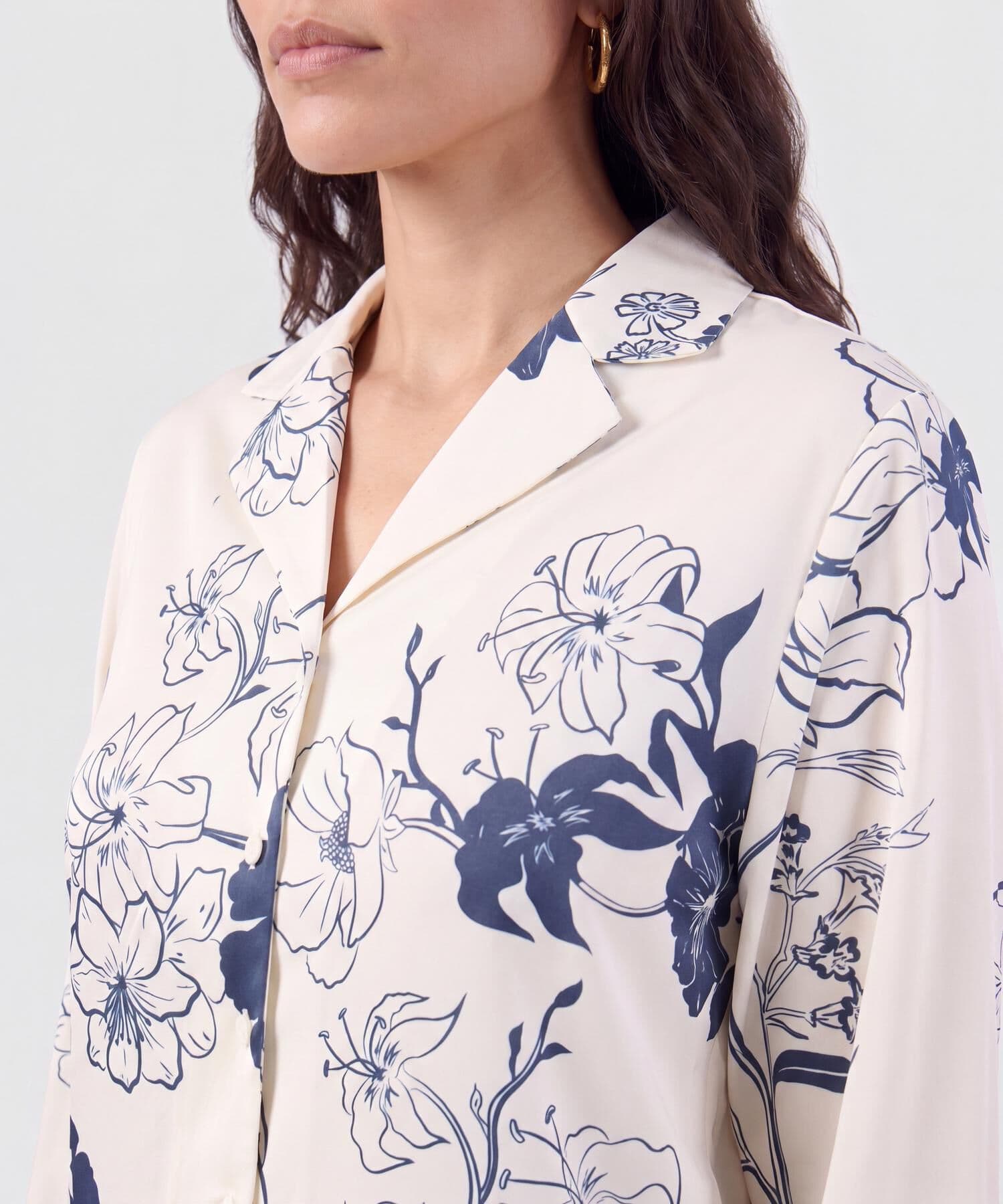 Camisa Calima Clásico café para mujer, vista 3