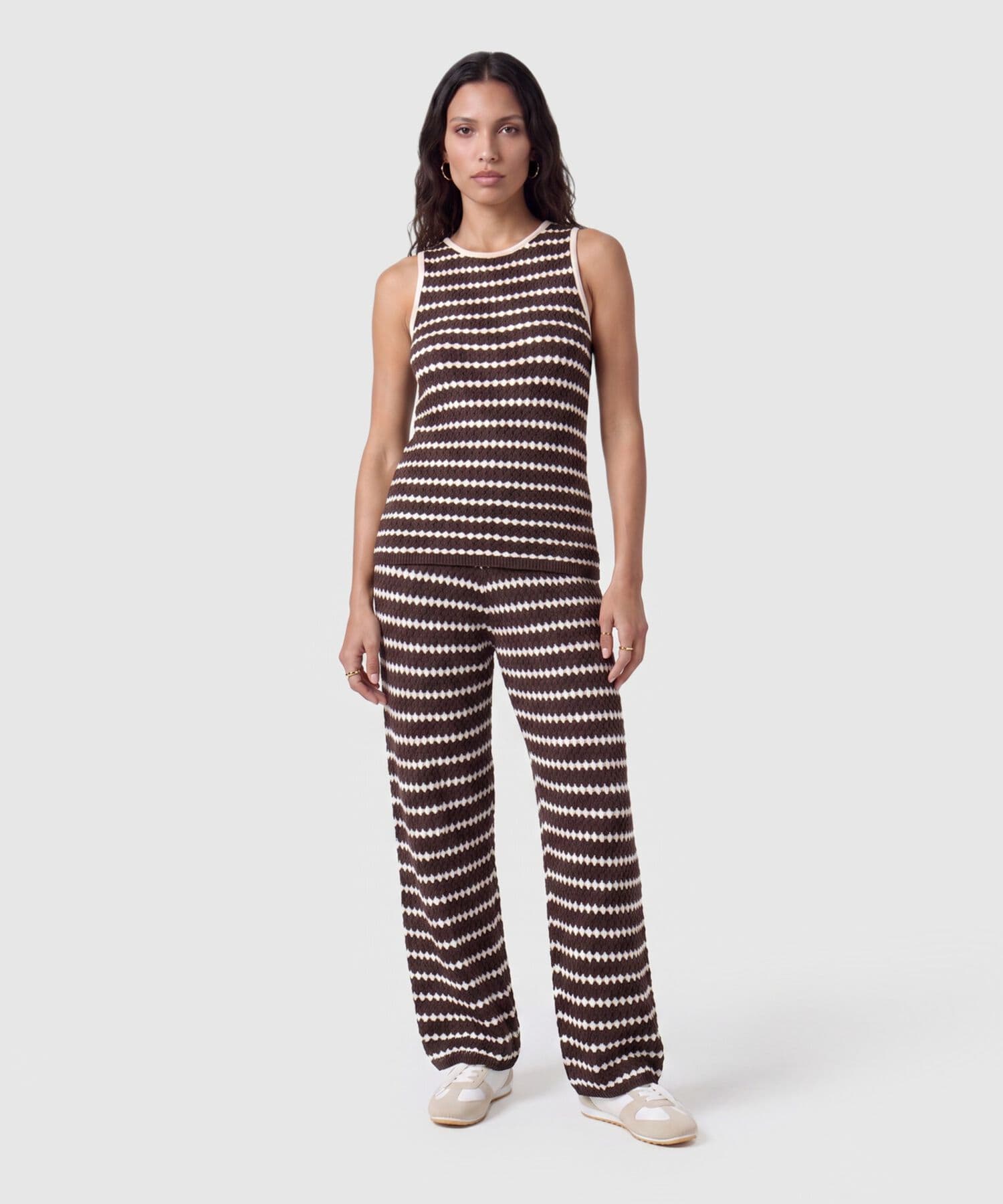 Pantalón Candelaria Relajado café para mujer, vista 2