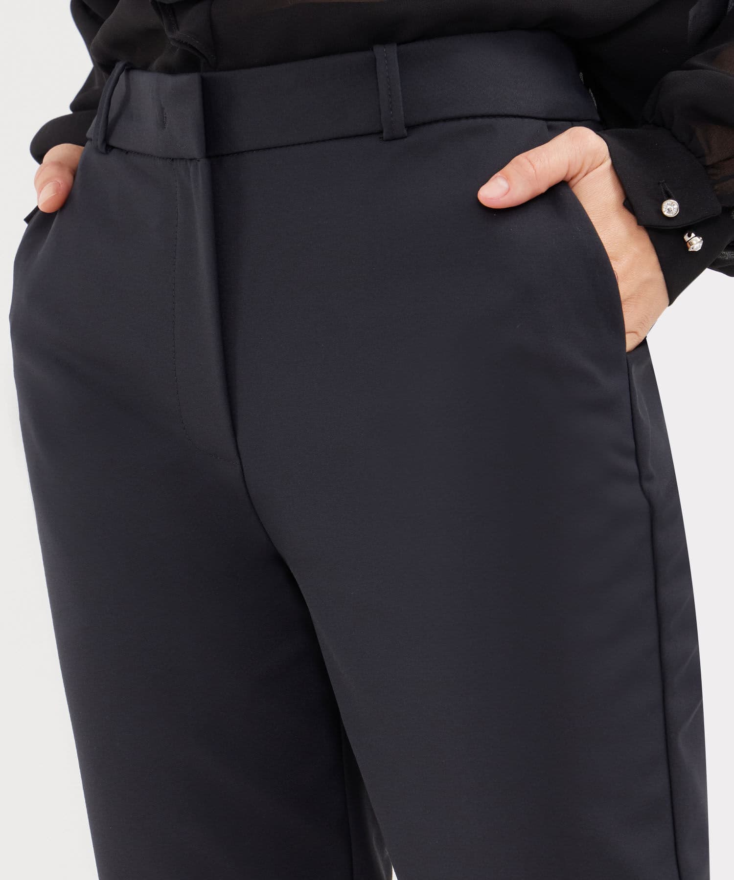 Pantalón Cedro Urbano negro para mujer, vista 3
