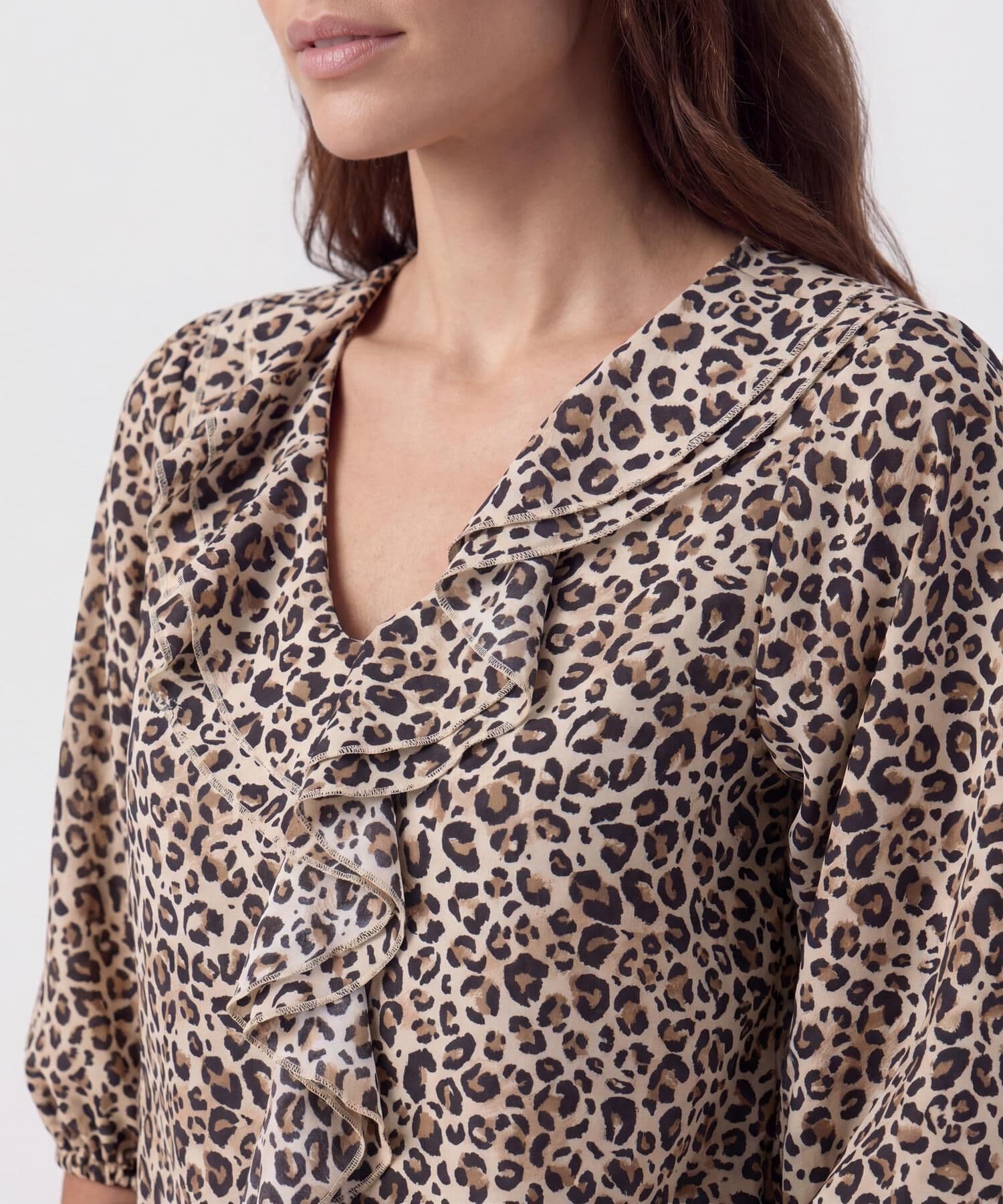 Blusa Encanto de Ciudad café para mujer, vista 3