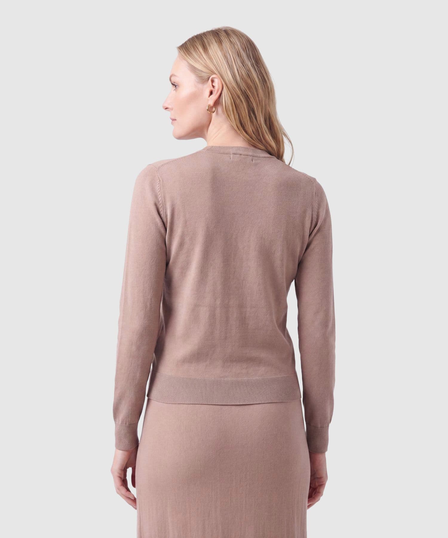Buzo Coral Contemporáneo café para mujer, vista 4