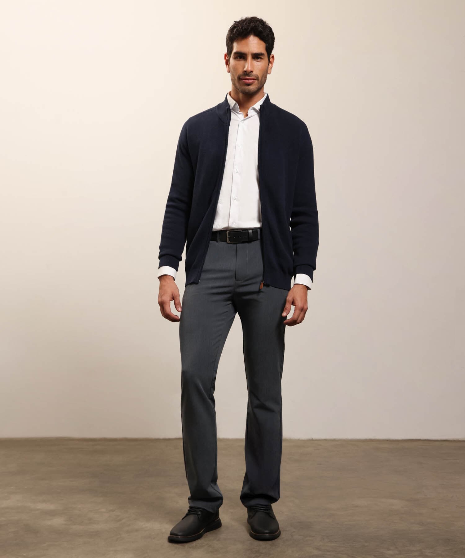 Buzo Emilia Urbano azul marino para hombre, vista 2