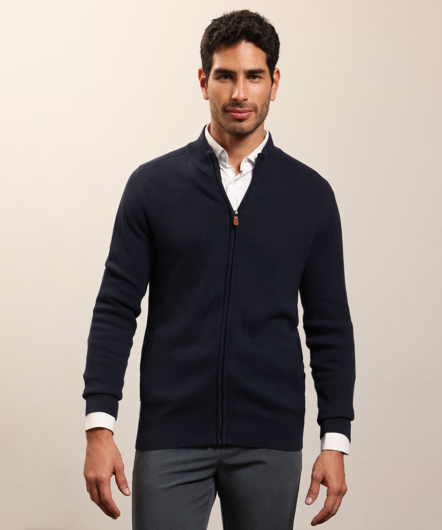 Buzo Laguna Esencial azul marino para hombre, vista principal