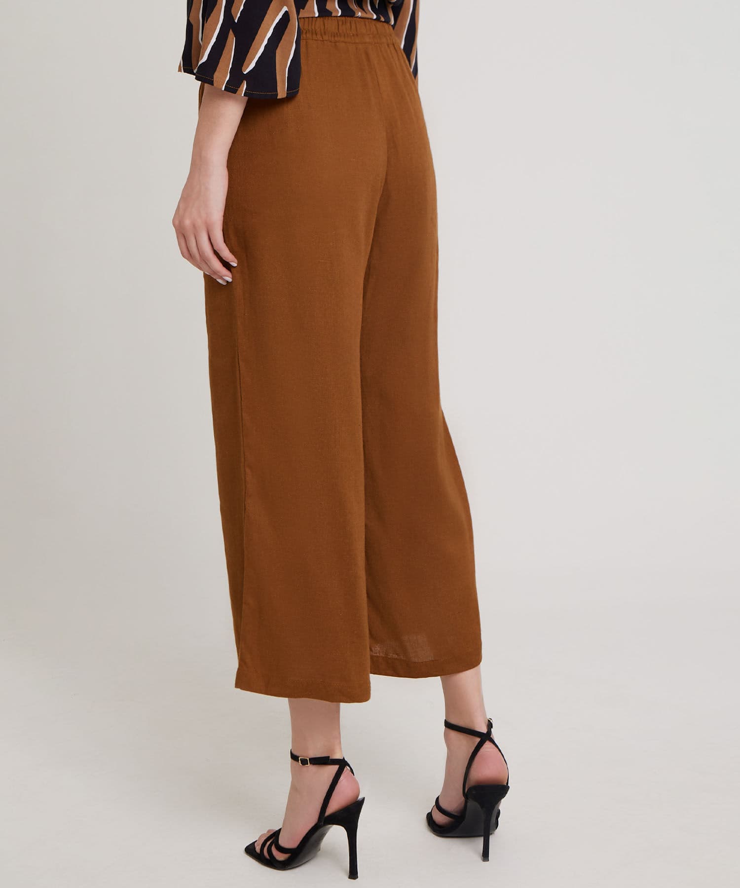 Pantalón Carmín Edición Índigo café para mujer, vista 4