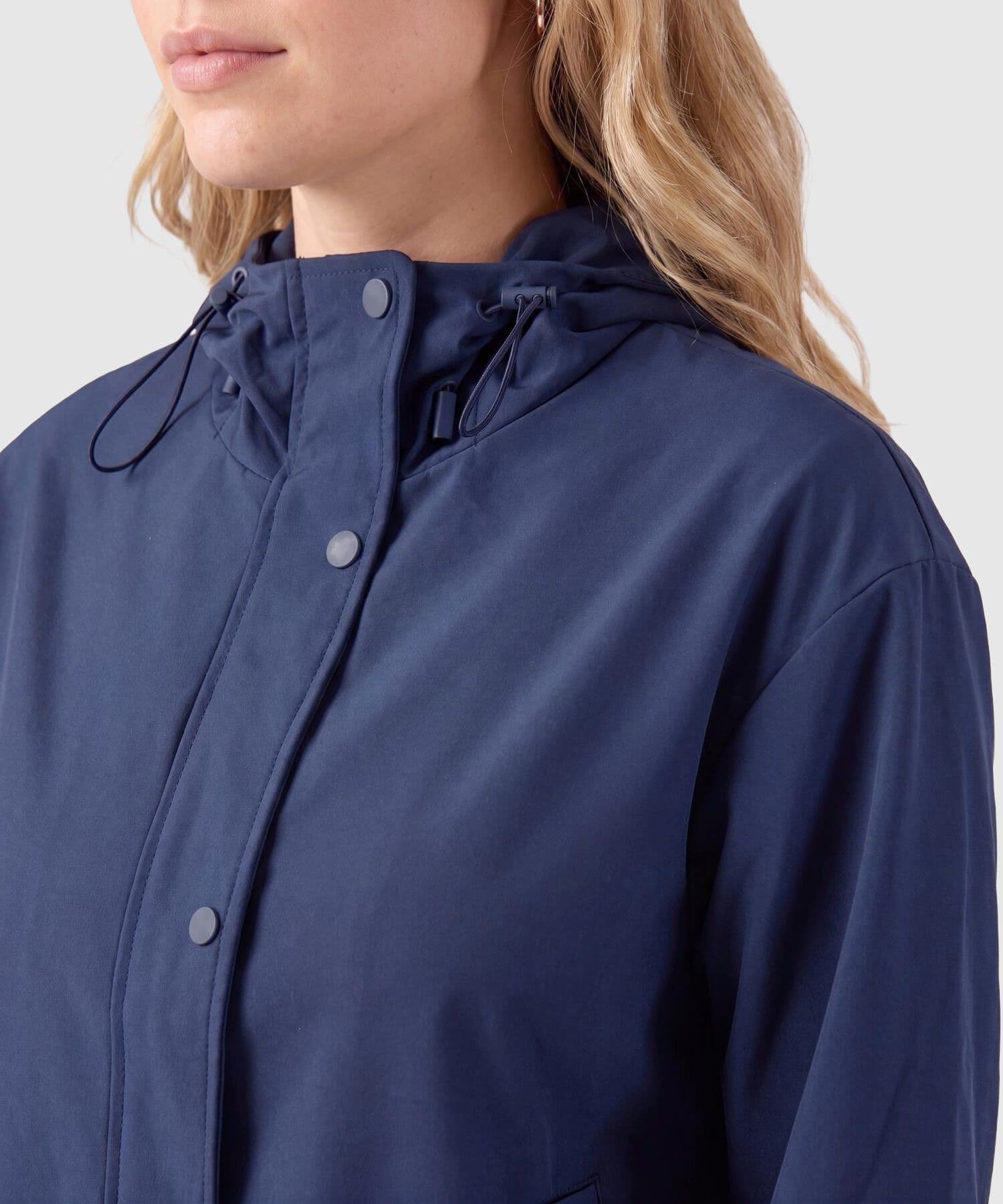 Chaqueta Tierra Esencial azul marino para mujer, vista 3