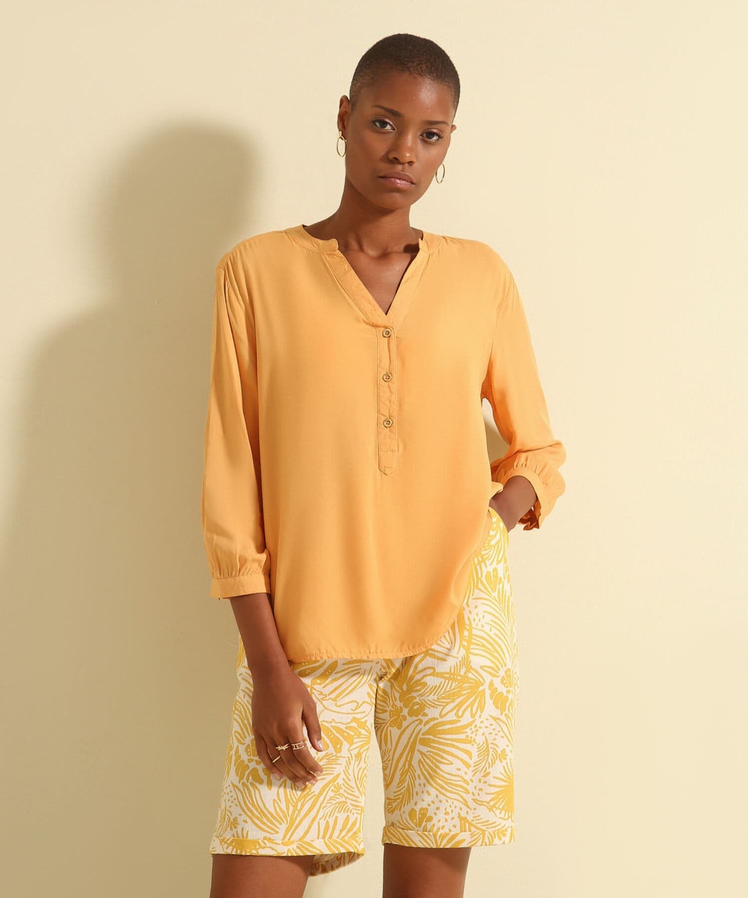 Blusa Oliva Esencial azul índigo para mujer, vista principal