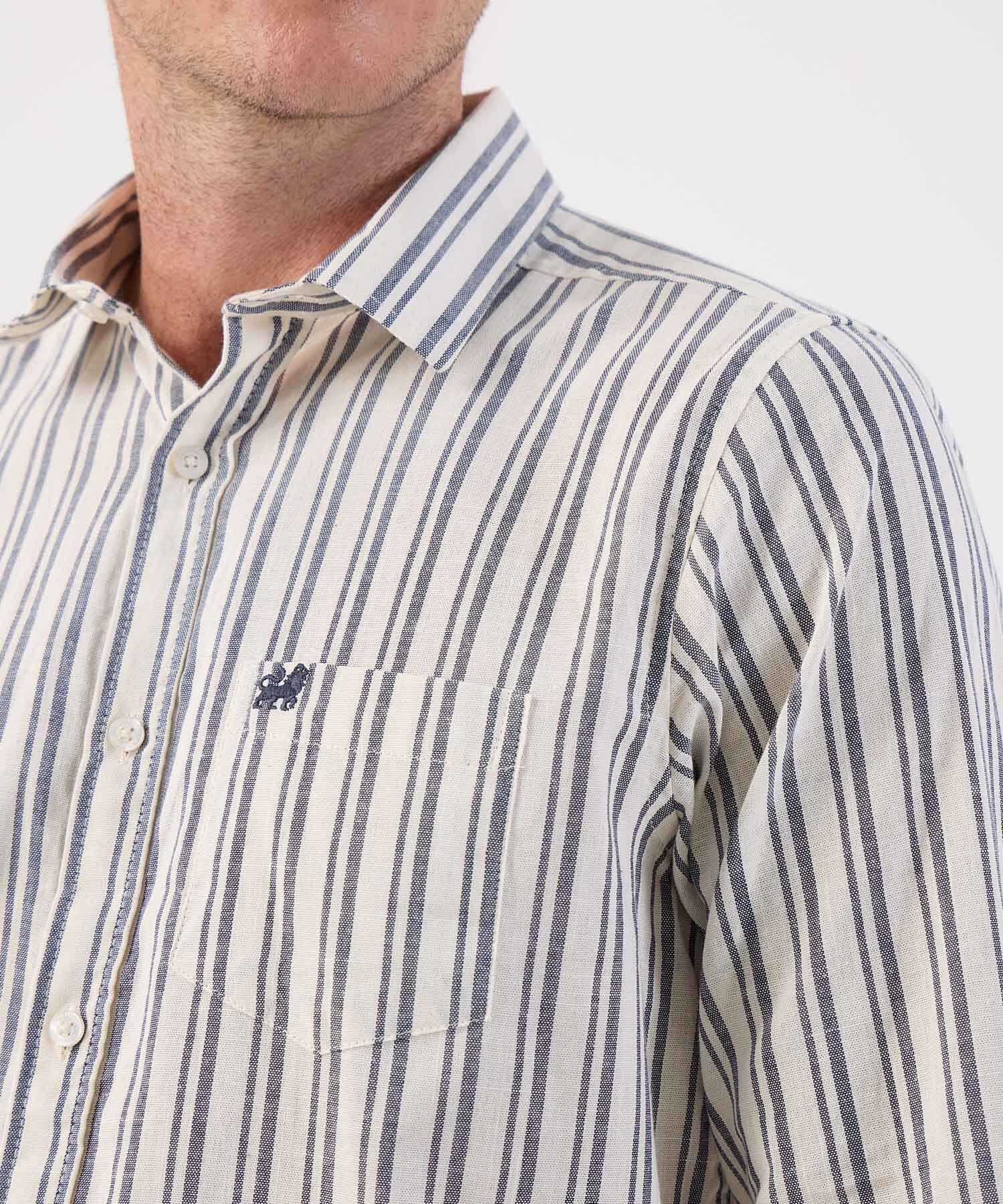 Camisa Aura Esencial azul marino para hombre, vista 3