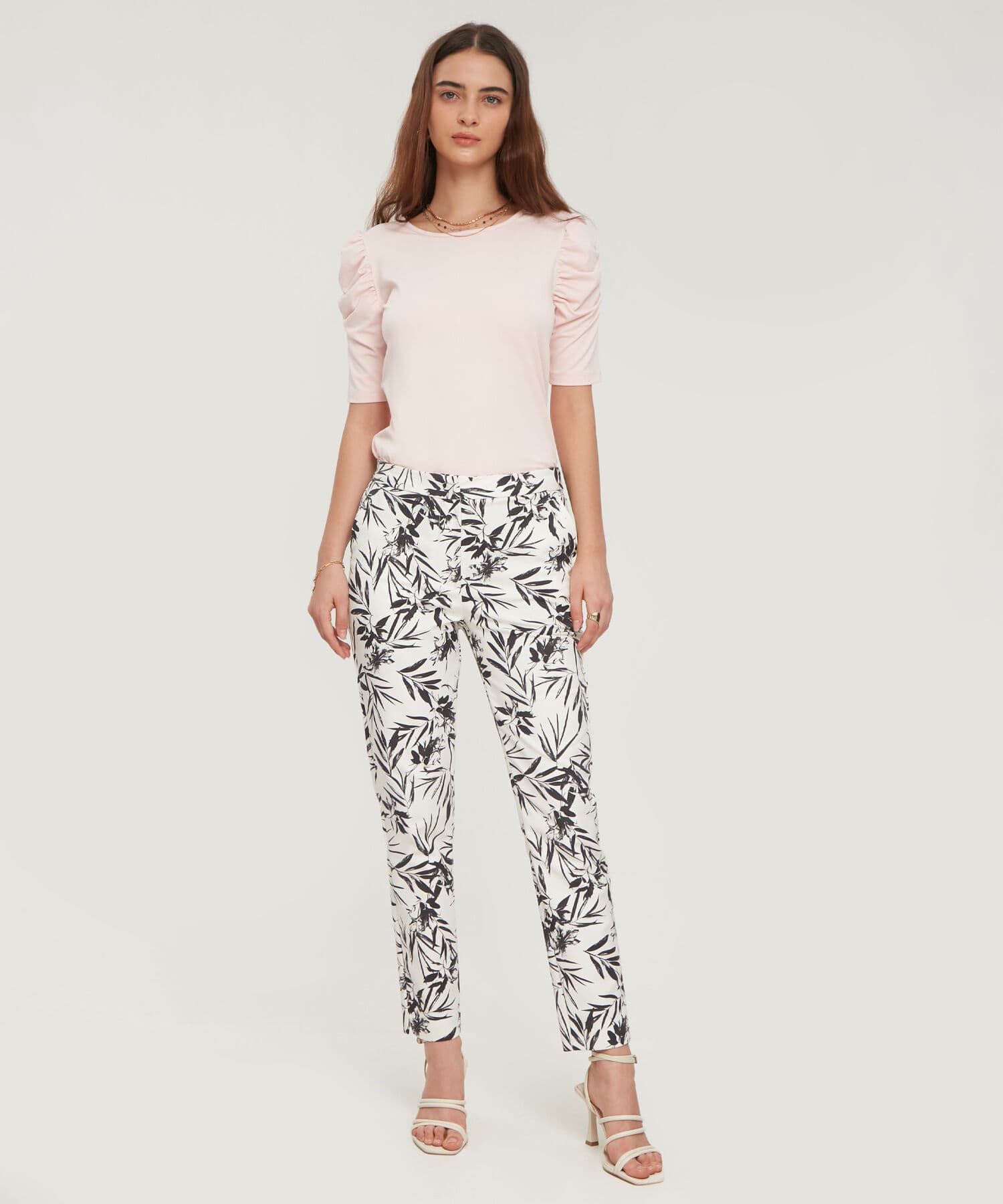 Pantalón Río Natural gris humo para mujer, vista 2