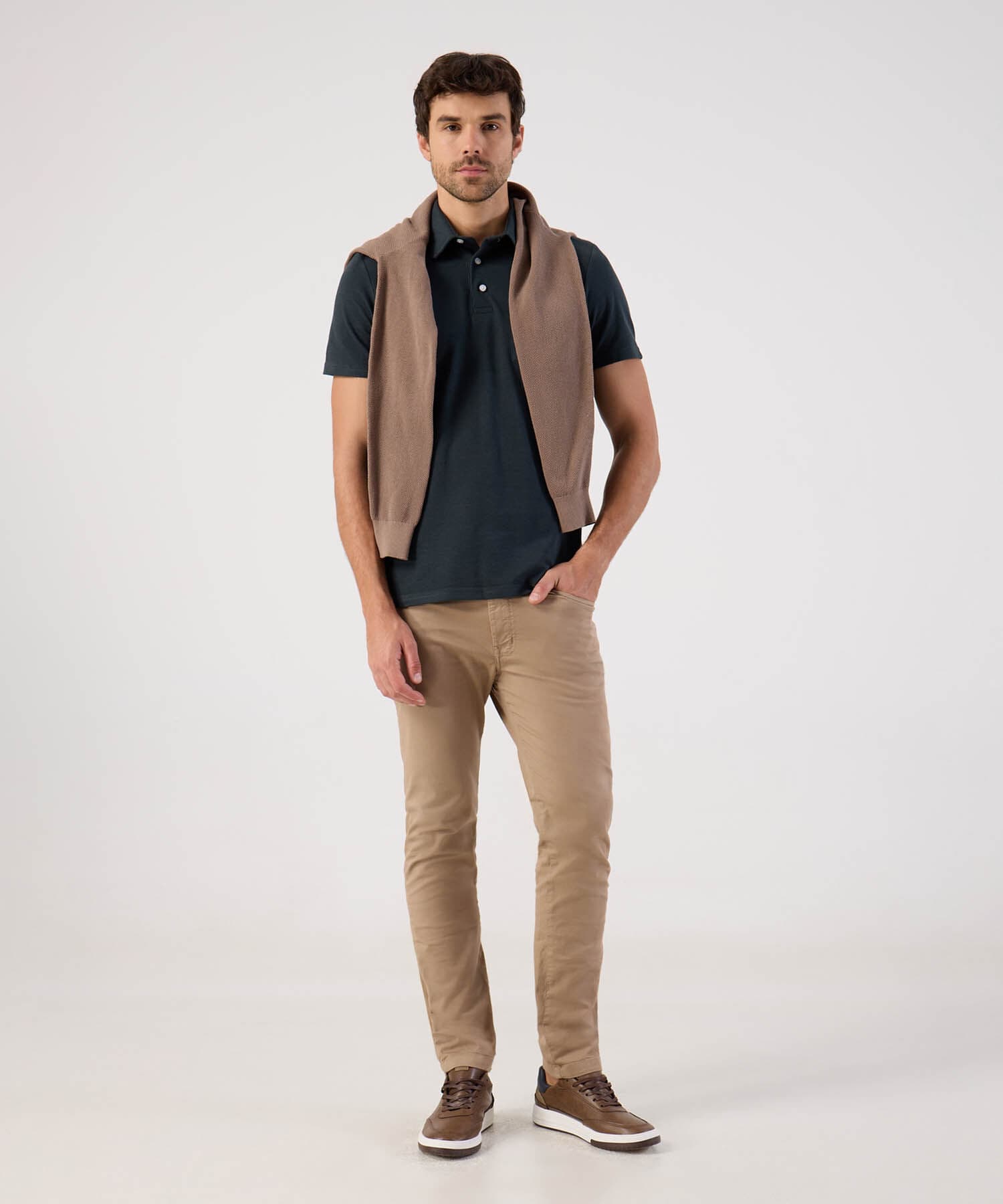 Polo Violeta Clásico verde oliva para hombre, vista 2