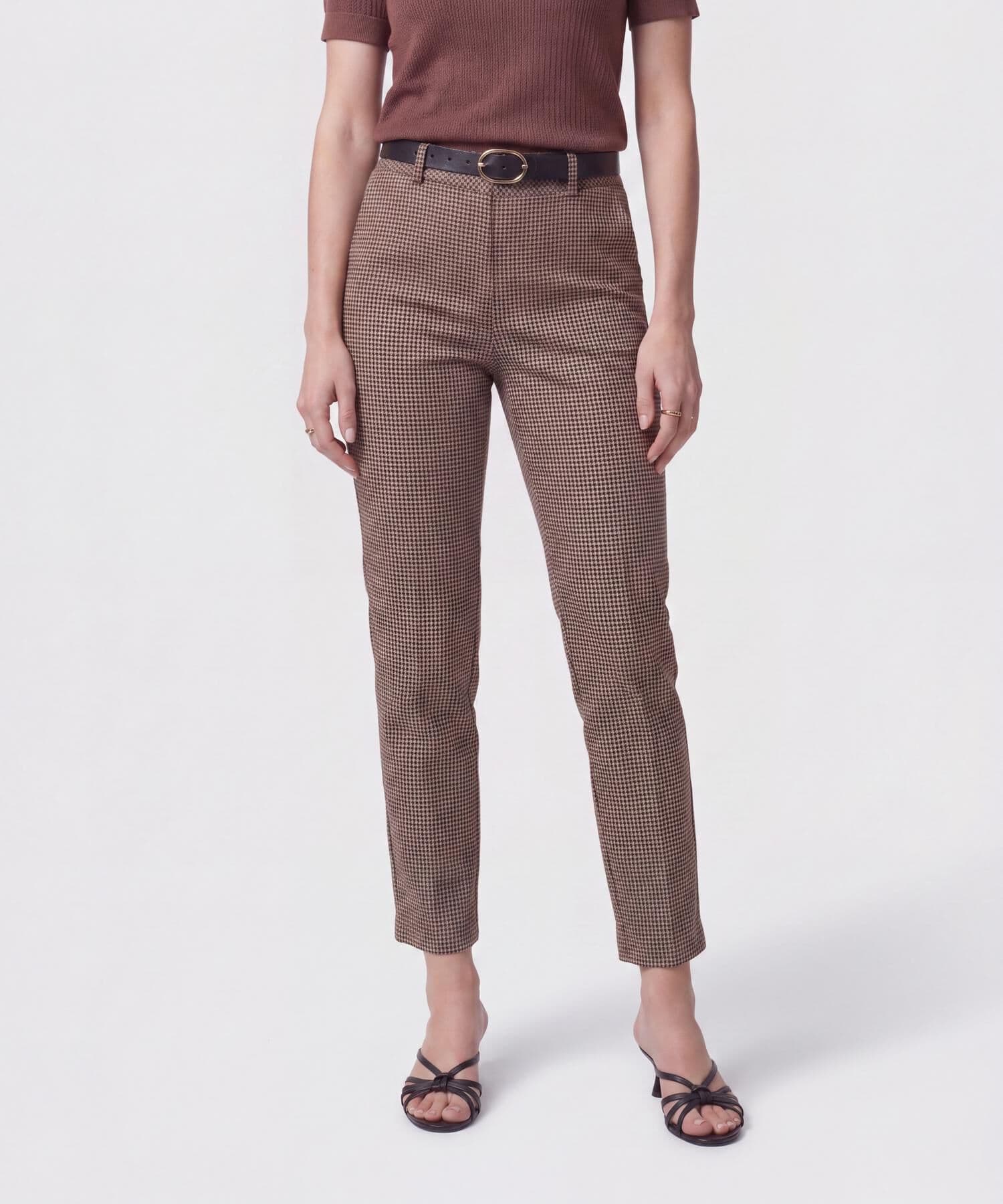 Pantalón Sierra Fluido café para mujer, vista principal