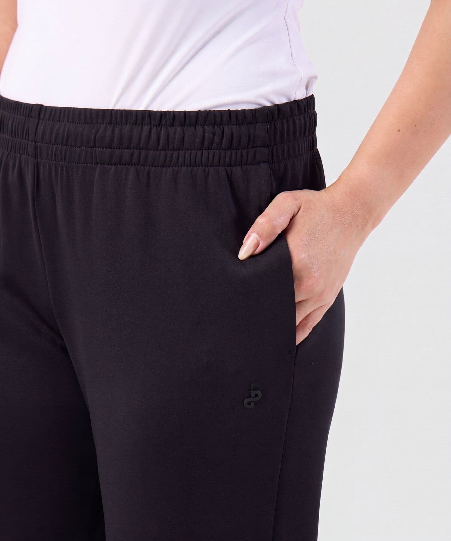 Jogger Lumbre Urbano negro para mujer, vista 3