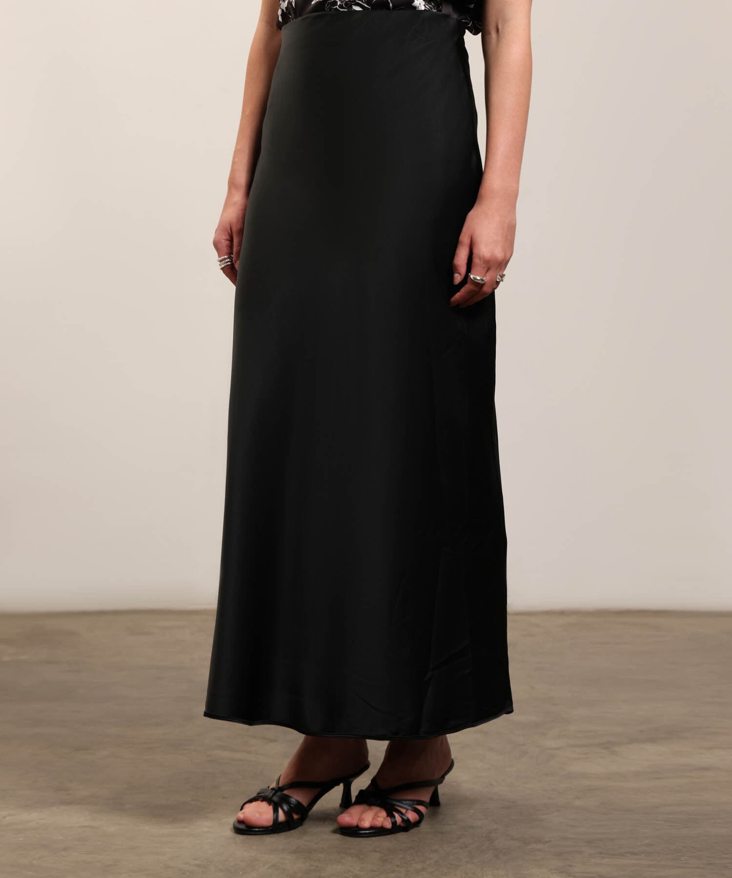 Falda Brisa Edición Índigo negro para mujer, vista principal
